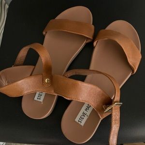 Steve Madden Dina Leather sandal
